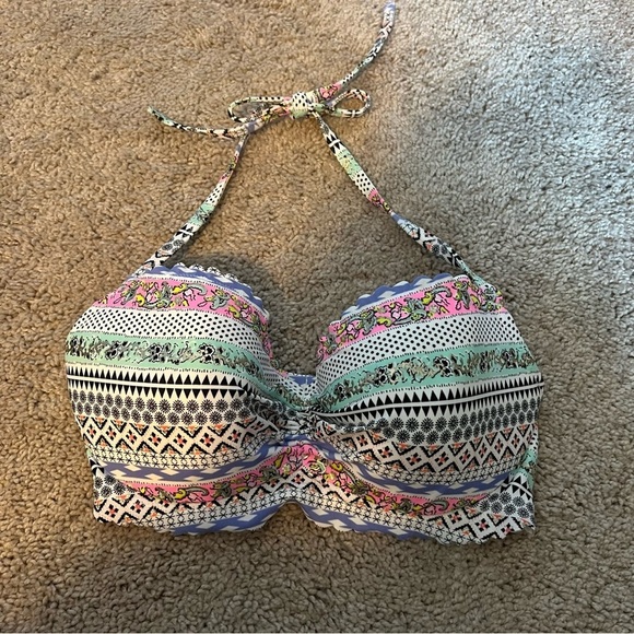 Women’s Victoria’s Secret multi-colored ruffle detail bikini top size 32DD - Picture 1 of 4